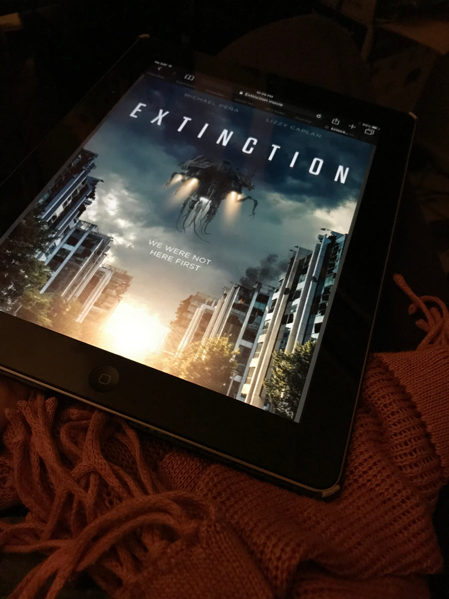 Macabre...ish Horror Review: Extinction