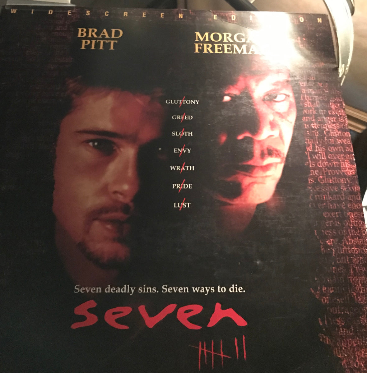 Macabre...ish Horror Review: Se7en